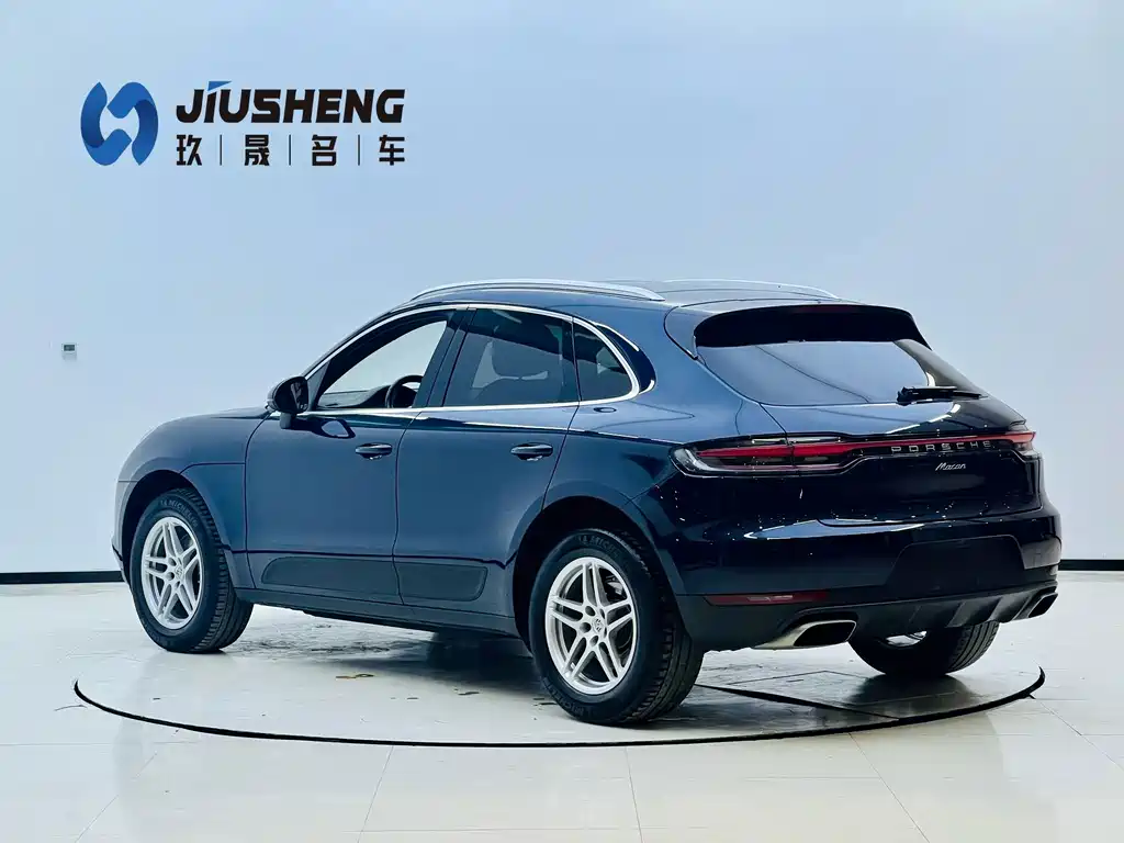 Porsche Macan — миниатюра 12