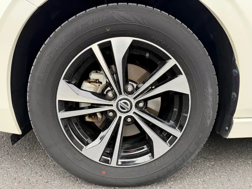 Nissan Sylphy — миниатюра 10