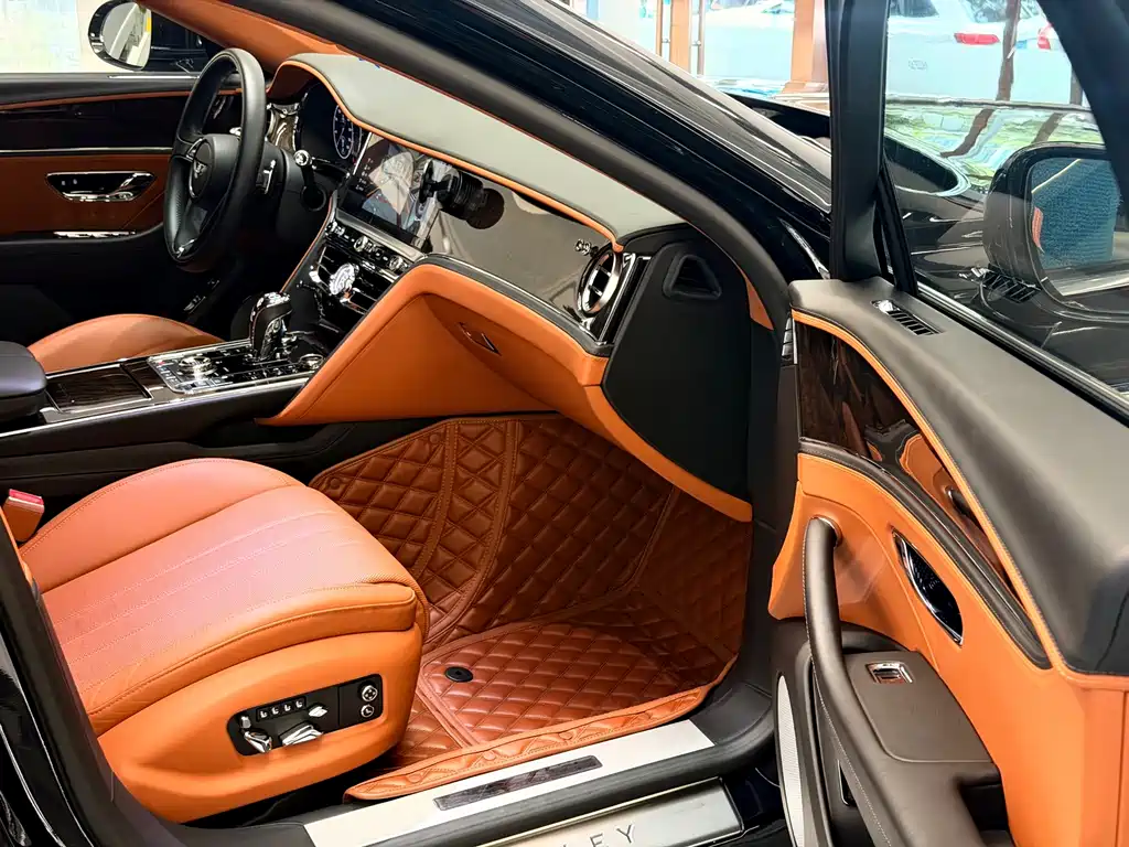 Bentley Flying Spur — миниатюра 21
