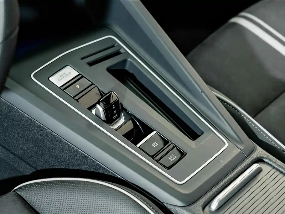Volkswagen Golf — миниатюра 11