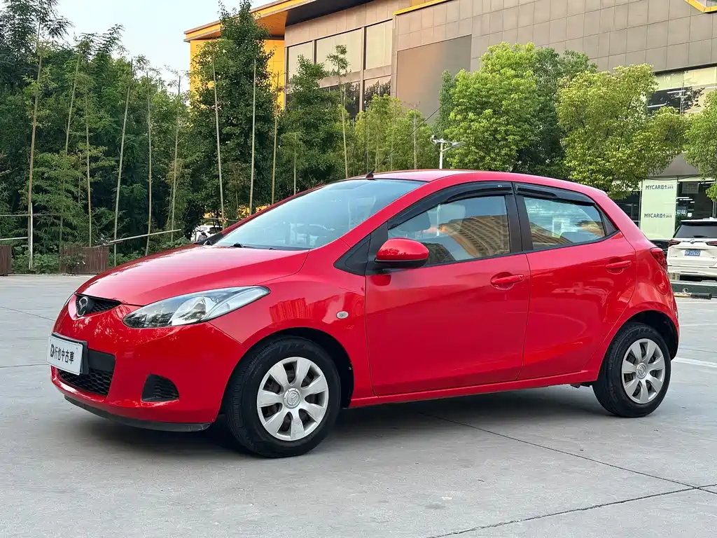 Mazda 2