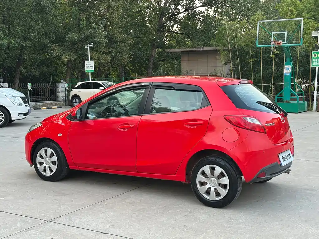 Mazda 2 — миниатюра 14