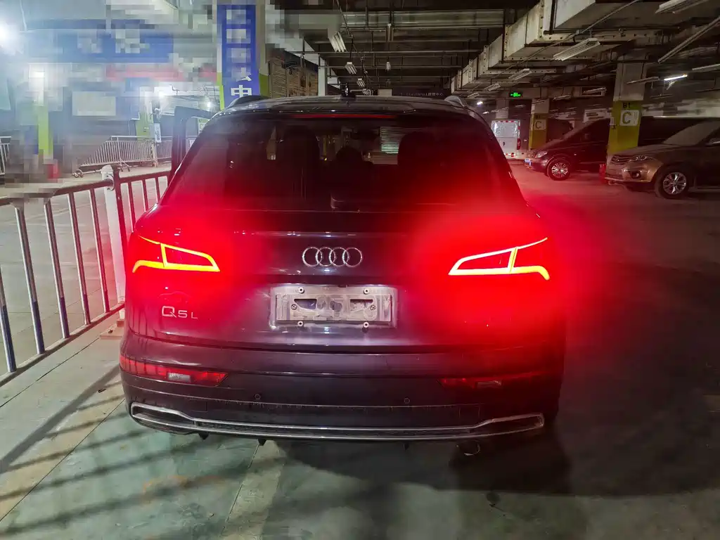 Audi Q5L — миниатюра 9