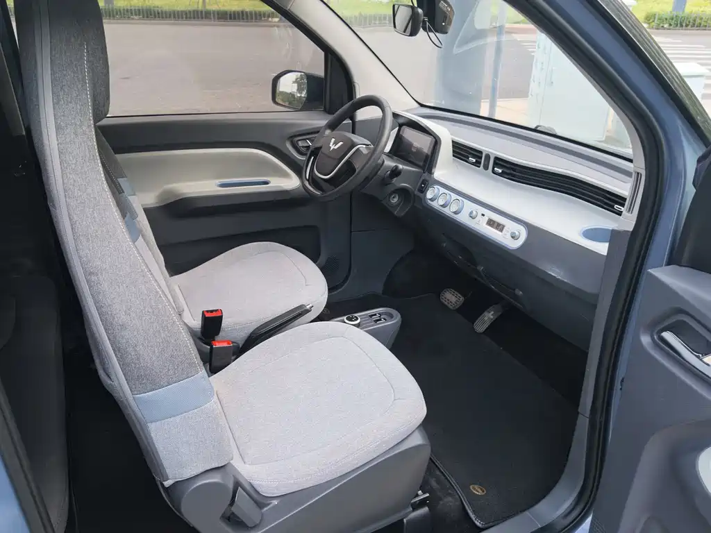 Wuling MINIEV — миниатюра 13