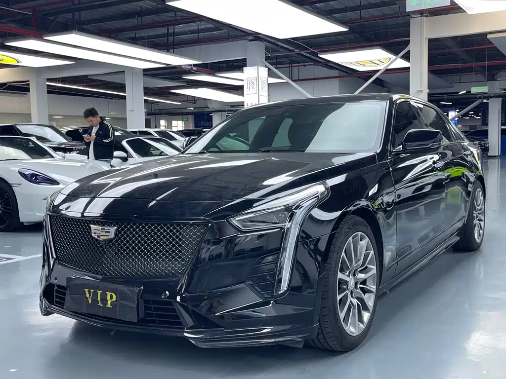 CADILLAC CT6