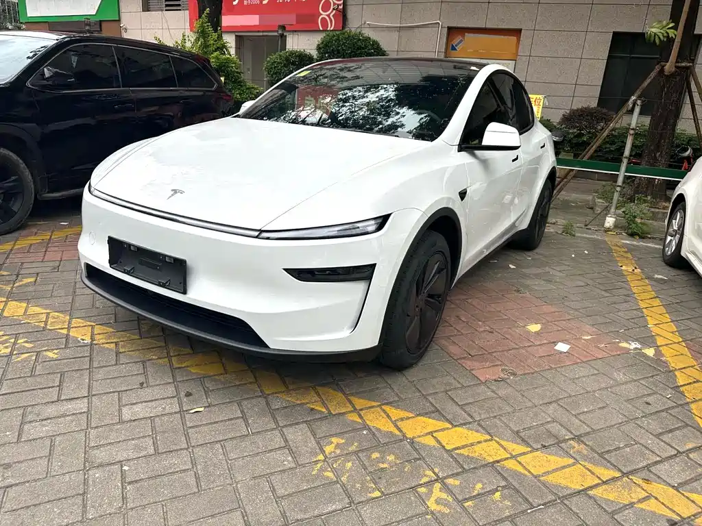 Tesla Model Y 2026