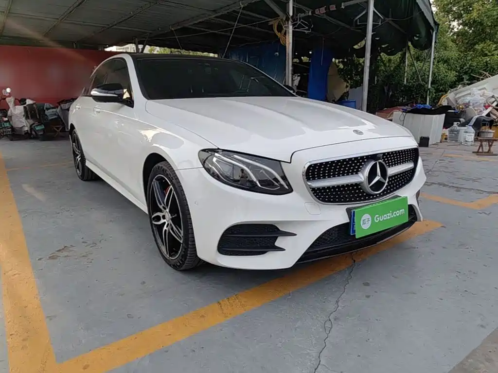 Mercedes-Benz E-Class — миниатюра 4