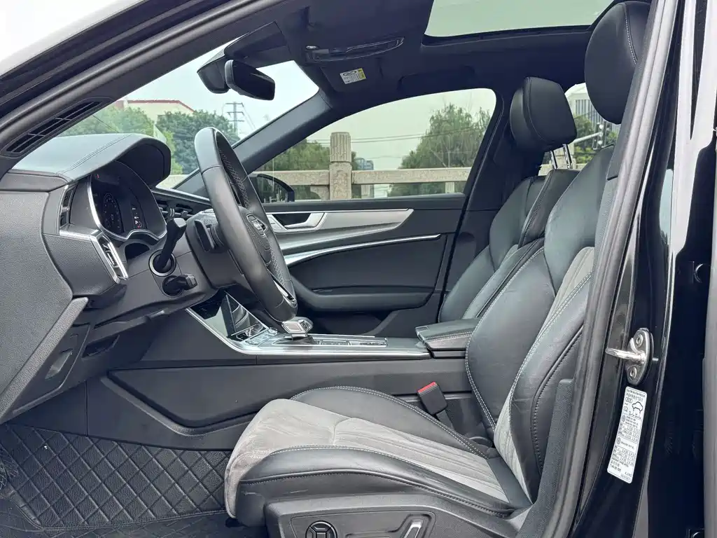 Audi A6L — миниатюра 9