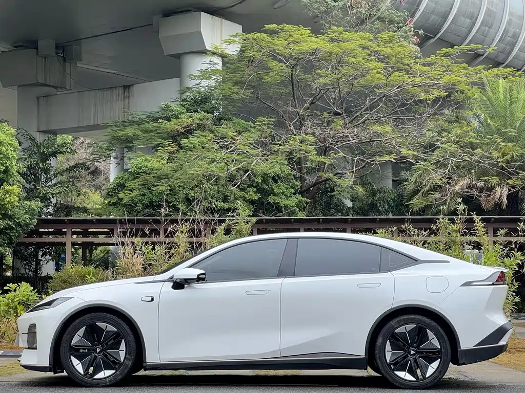 Changan Deepal DARK BLUE SL03