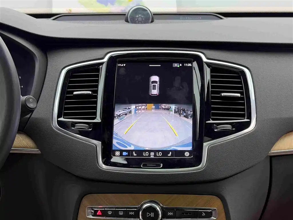 Volvo XC90 — миниатюра 15