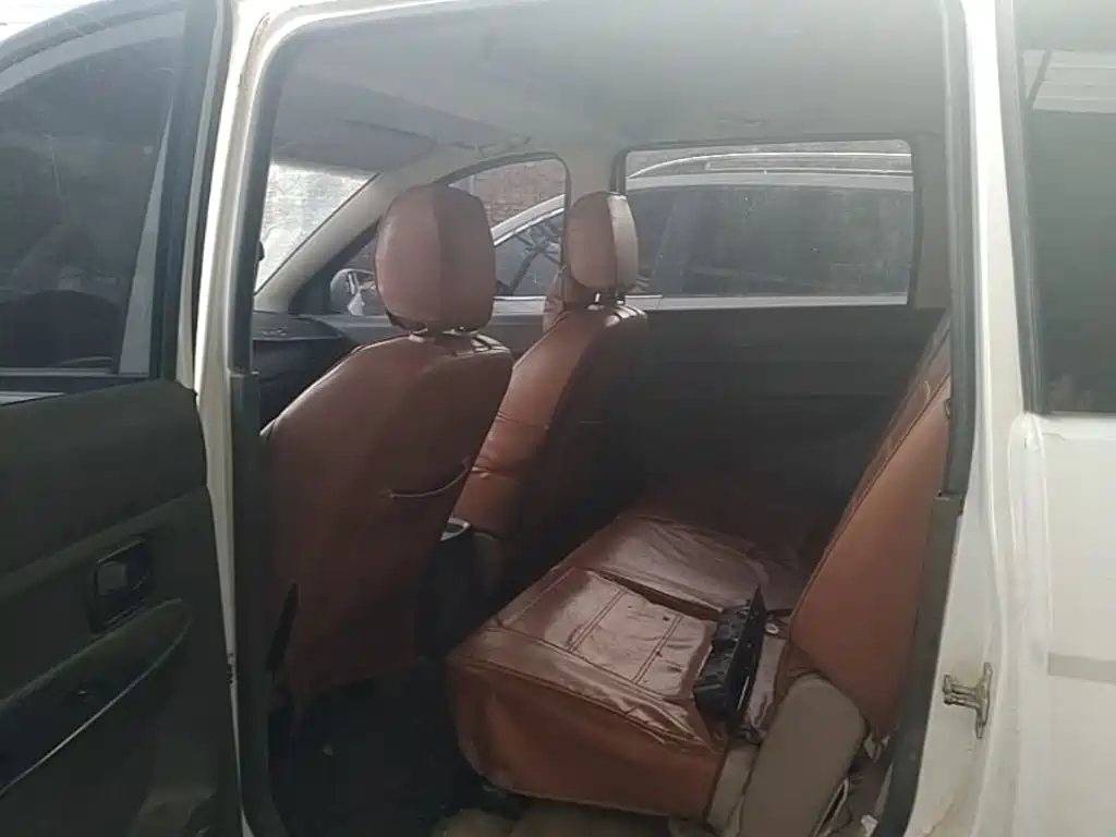Wuling Hongguang — миниатюра 22