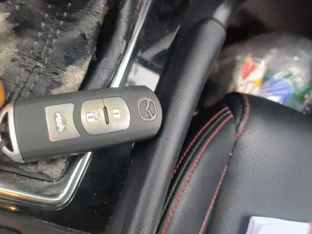 Mazda 3 Axela — миниатюра 12