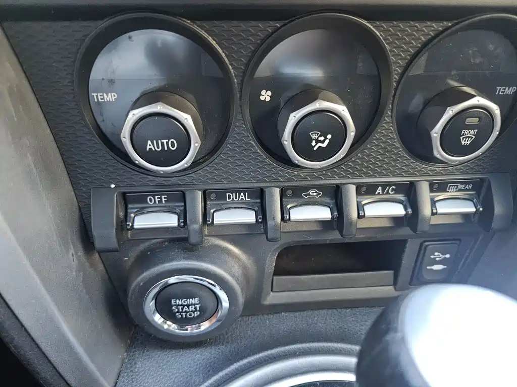 Subaru BRZ — миниатюра 17