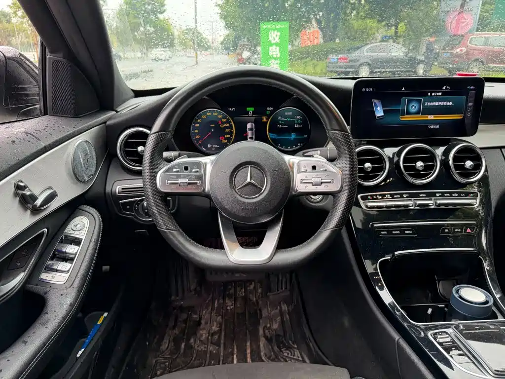 Mercedes-Benz C-Class — миниатюра 14