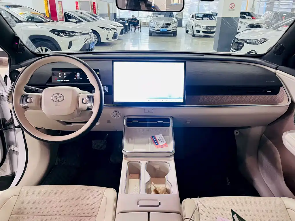 Toyota bZ3X — миниатюра 5