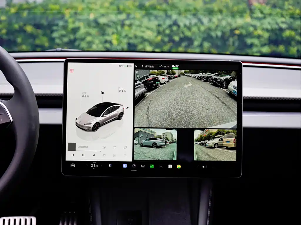 Tesla Model 3 — миниатюра 21