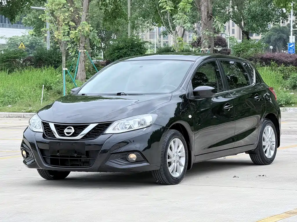 Купить Nissan Tiida