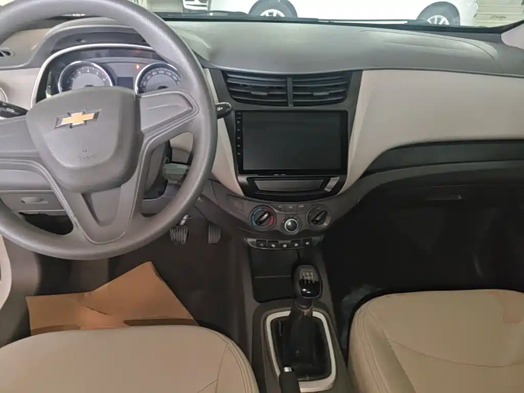 Chevrolet Sail — миниатюра 10