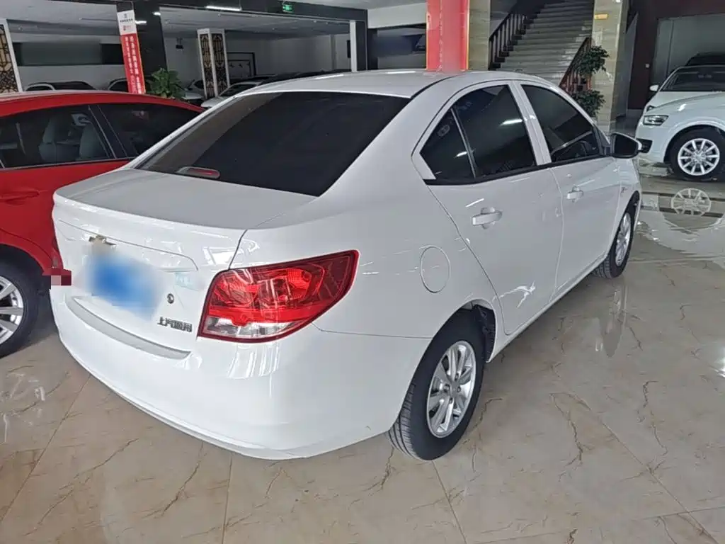 Chevrolet Sail — миниатюра 7