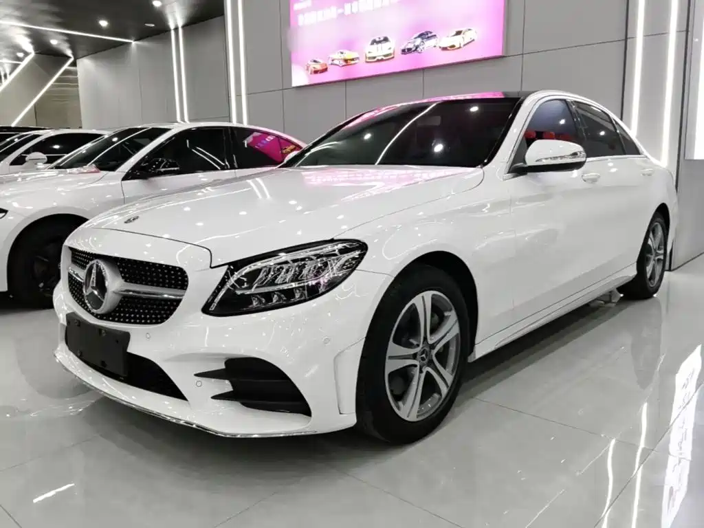 Mercedes-Benz C-Class — миниатюра 2