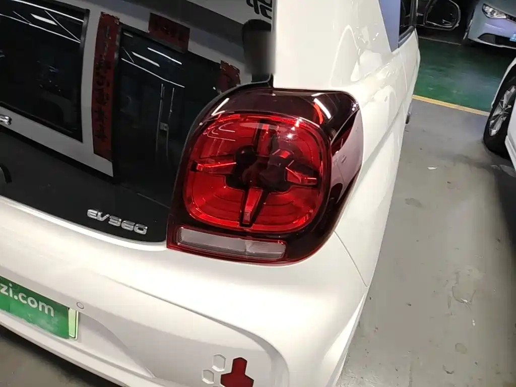 Roewe Clever — миниатюра 8