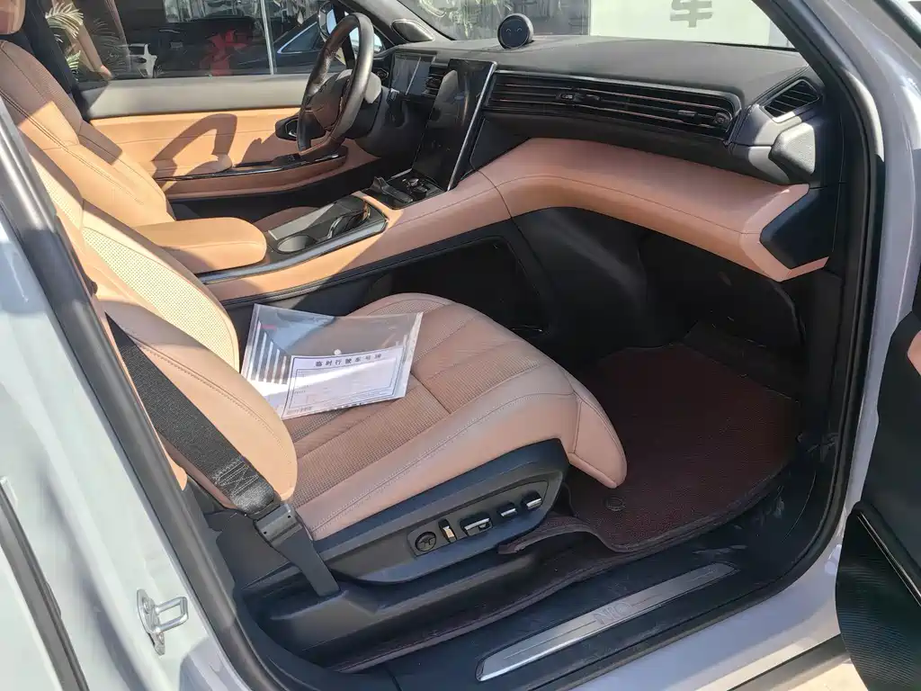 NIO ES8 — миниатюра 10