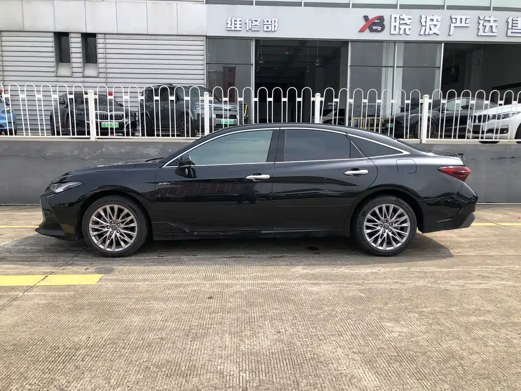 Toyota Avalon — миниатюра 8