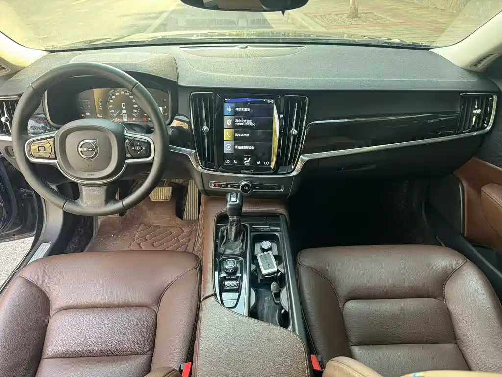 Volvo S90 — миниатюра 5