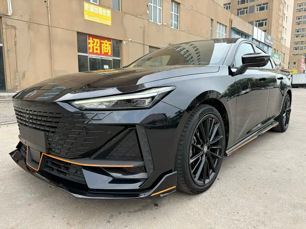 Changan UNI-V 2022 1.5T Sport