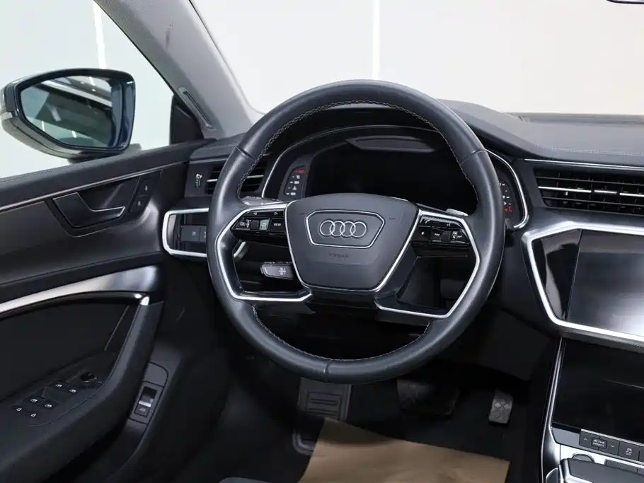 Audi A7L — миниатюра 6