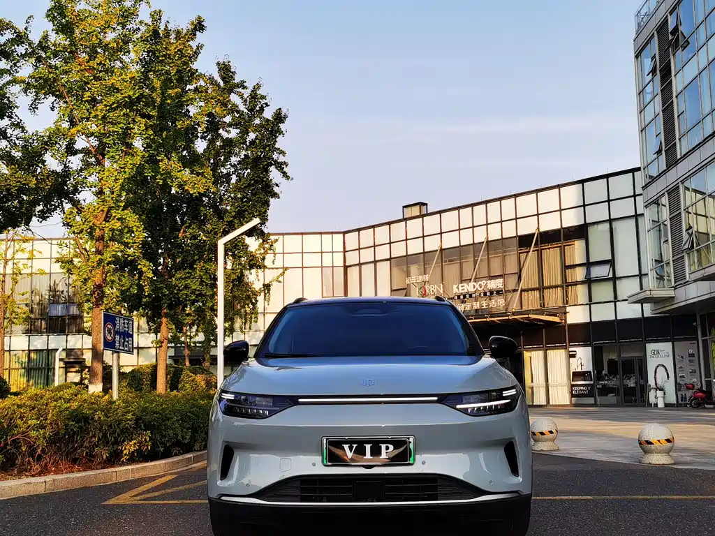Leapmotor Leapmotor C11 — миниатюра 2