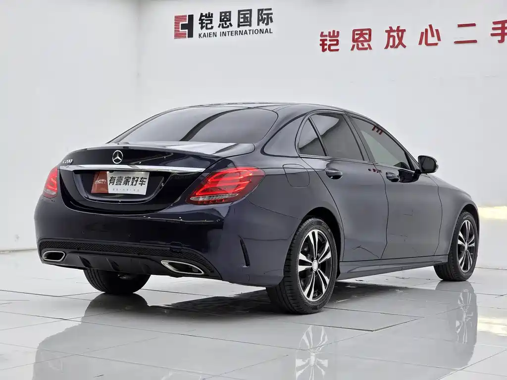 Mercedes-Benz C-Class — миниатюра 4