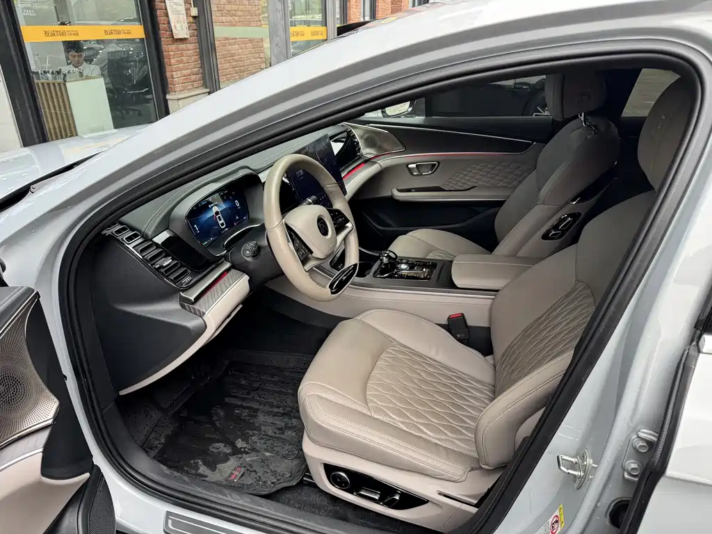 BYD Han — миниатюра 8