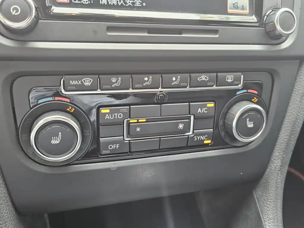 Volkswagen Golf GTI — миниатюра 7