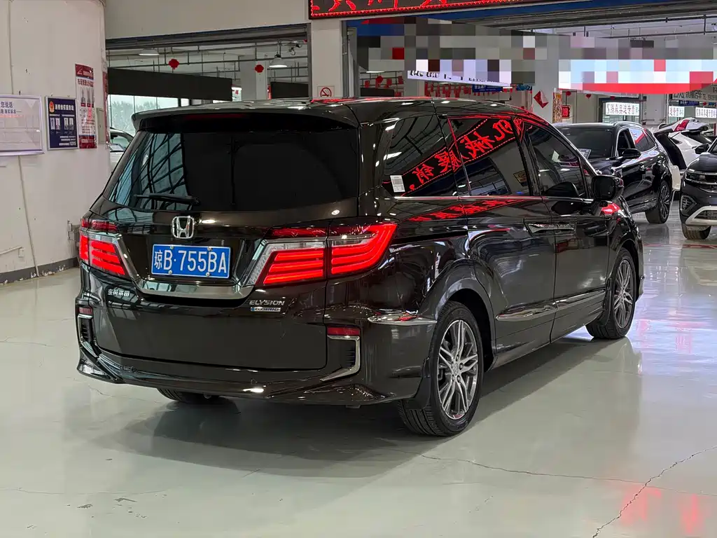 Honda Elysion — миниатюра 7