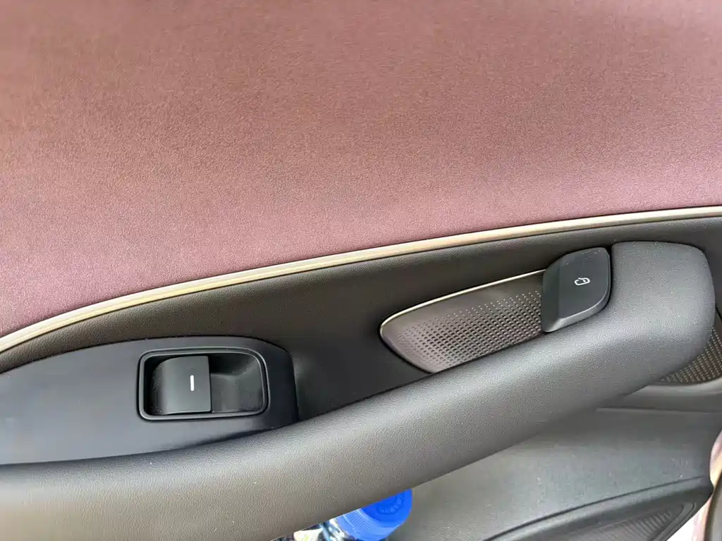 Xiaomi SU7 — миниатюра 16