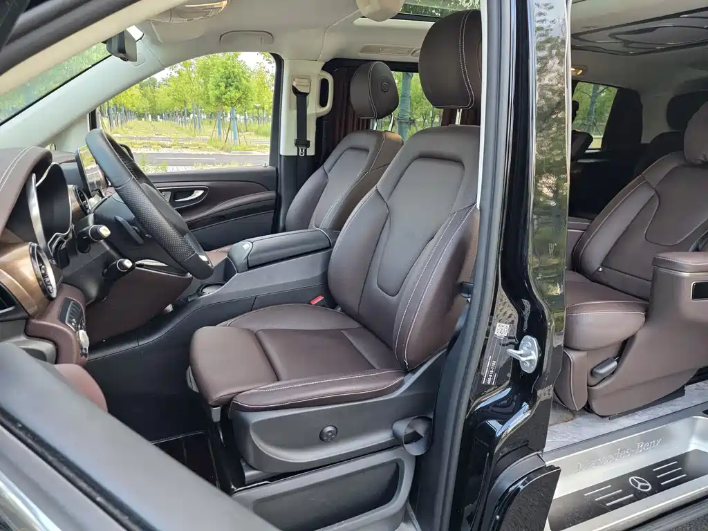 Mercedes-Benz V-Class — миниатюра 9