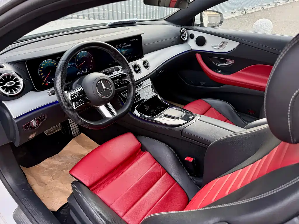 MERCEDES-BENZ E CLASS