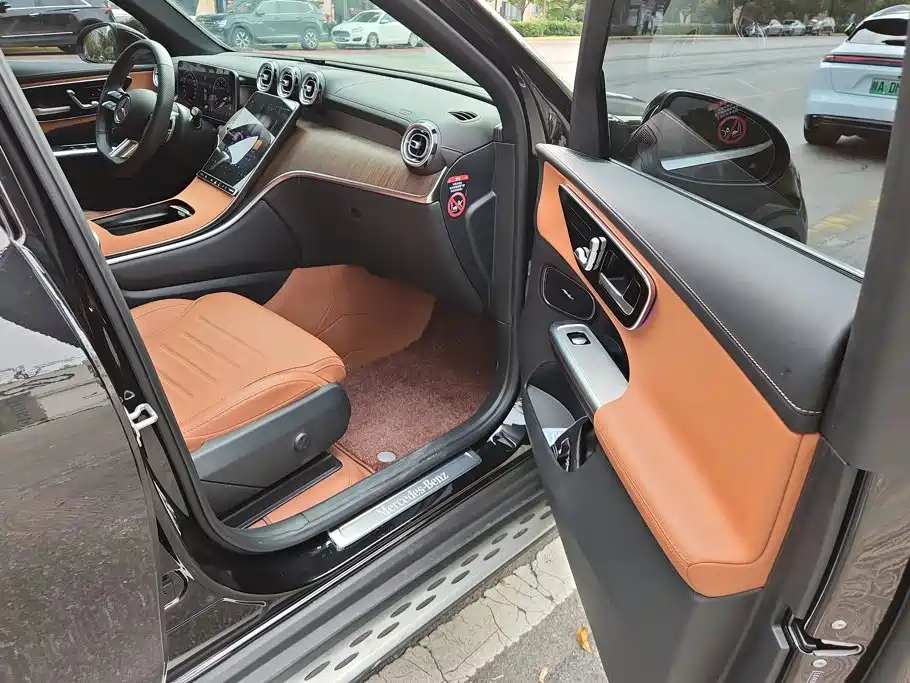 Mercedes-Benz GLC — миниатюра 8