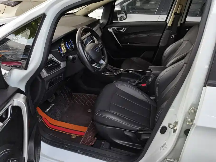 Geely Vision X3 — миниатюра 9