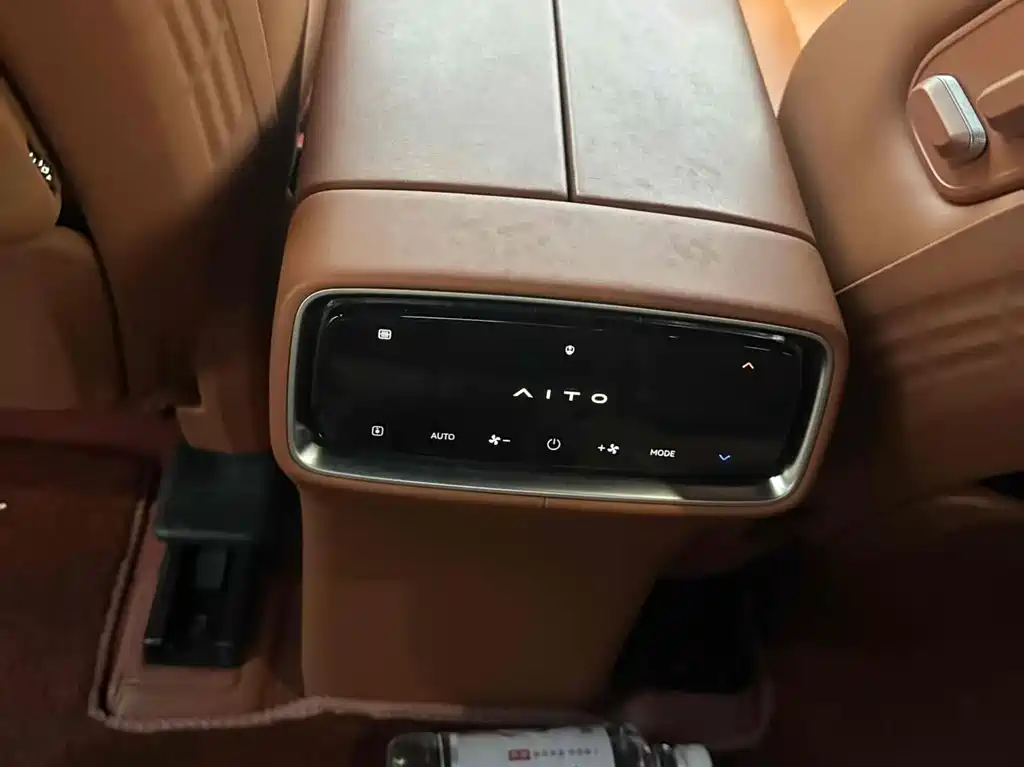 Aito M9 2024 Max 42kWh 6 мест