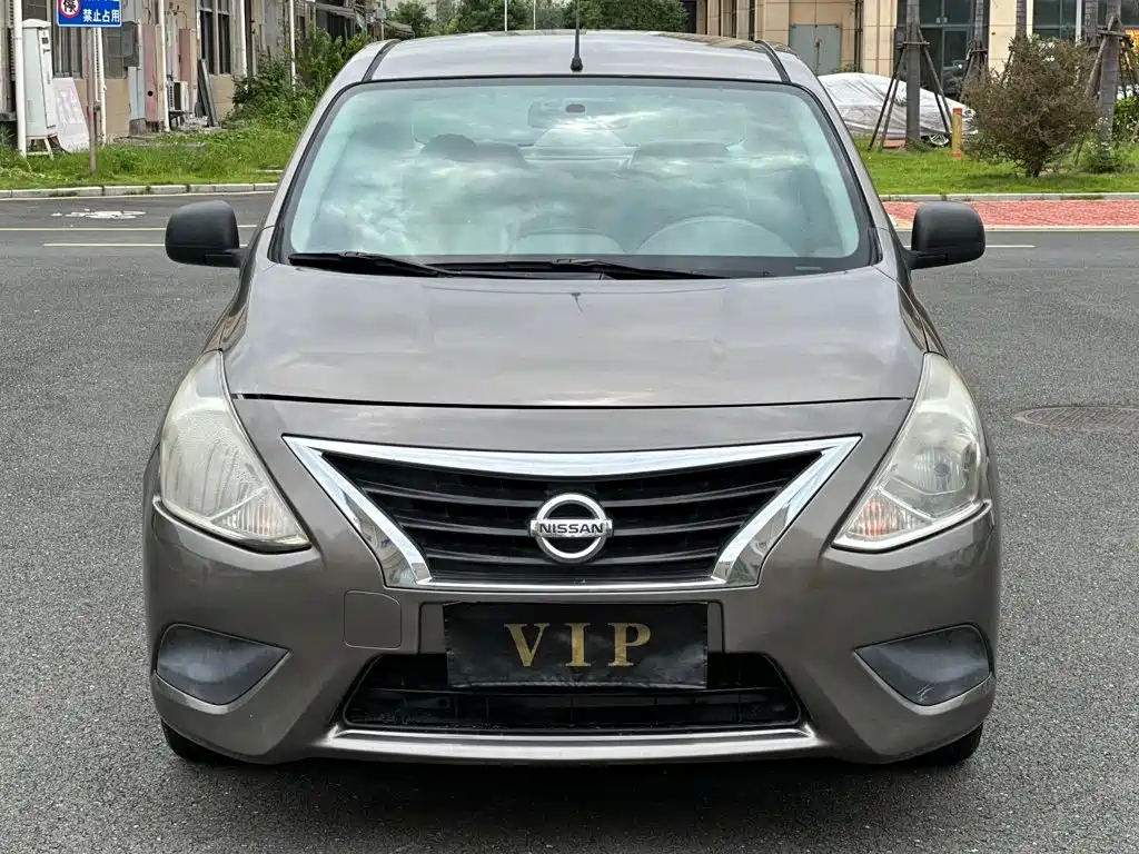 Nissan Sunny — миниатюра 2