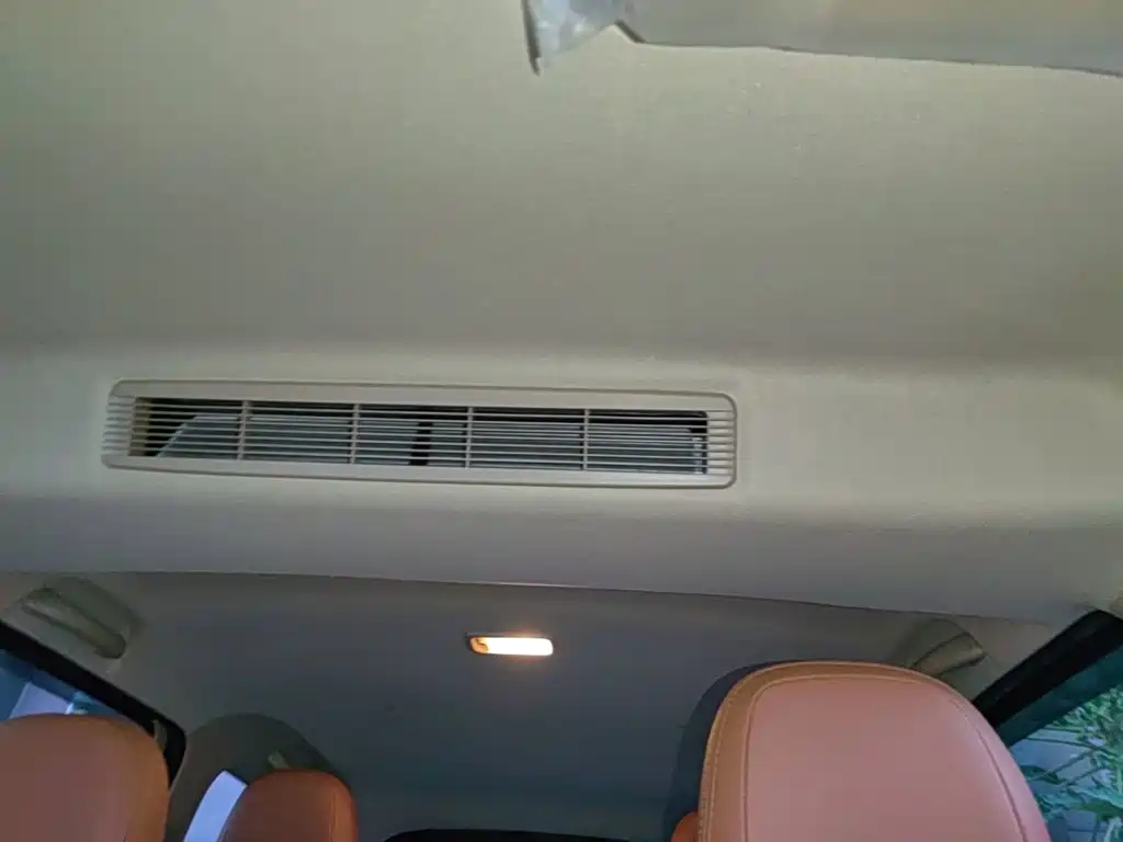 Wuling Hongguang — миниатюра 18