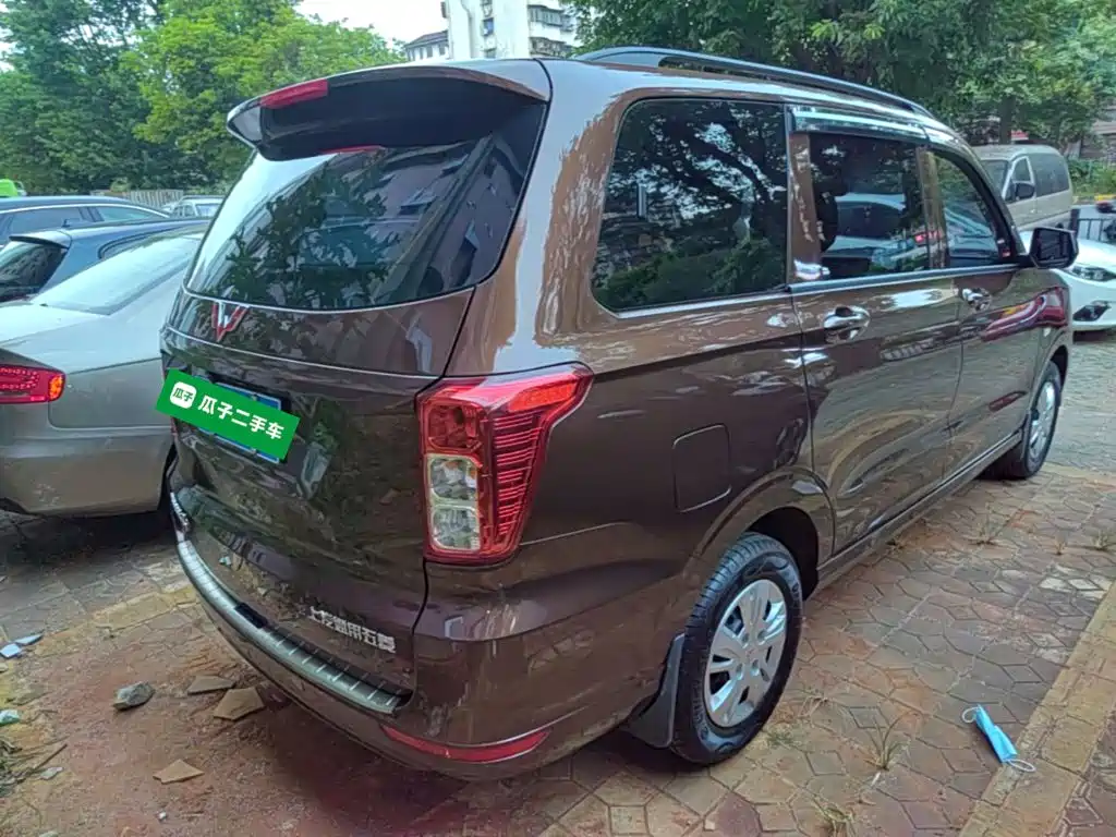 Wuling Hongguang — миниатюра 7