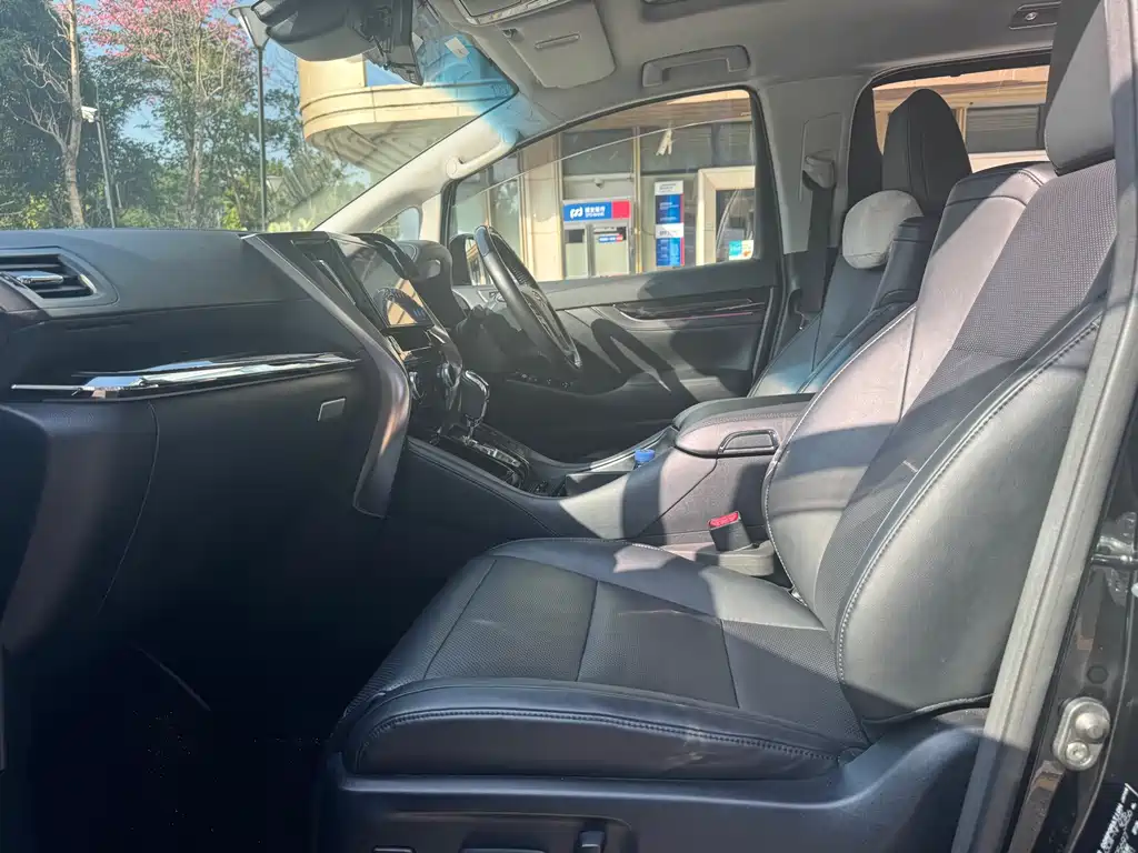 Toyota Vellfire 2019 3.5L AT