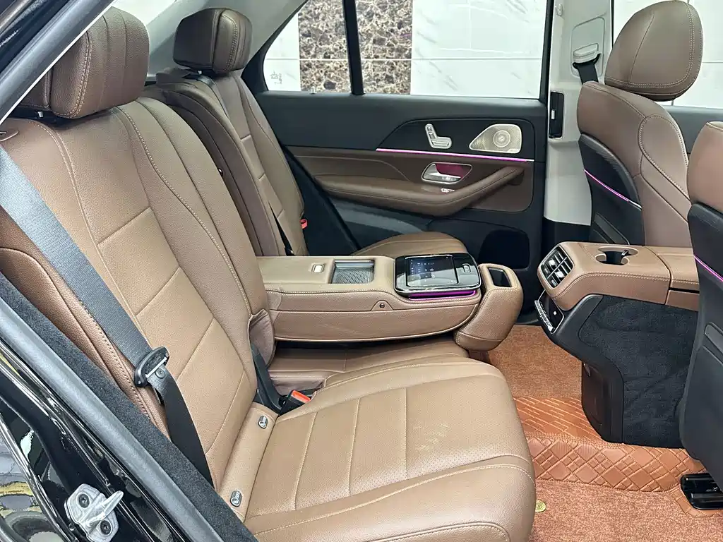 Mercedes-Benz GLE (Import) — миниатюра 14