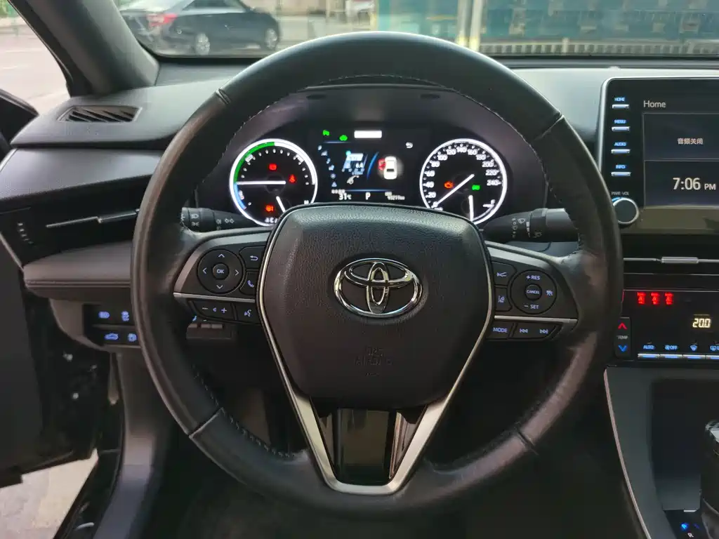 Toyota Avalon — миниатюра 14