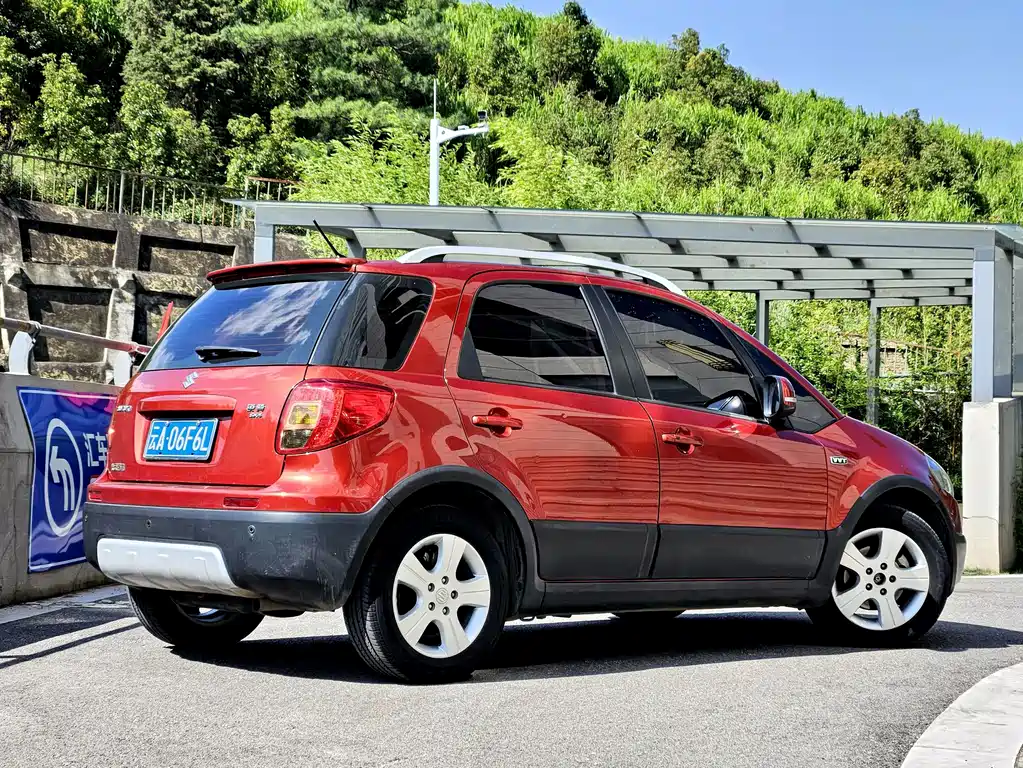 Suzuki SX4 — миниатюра 8