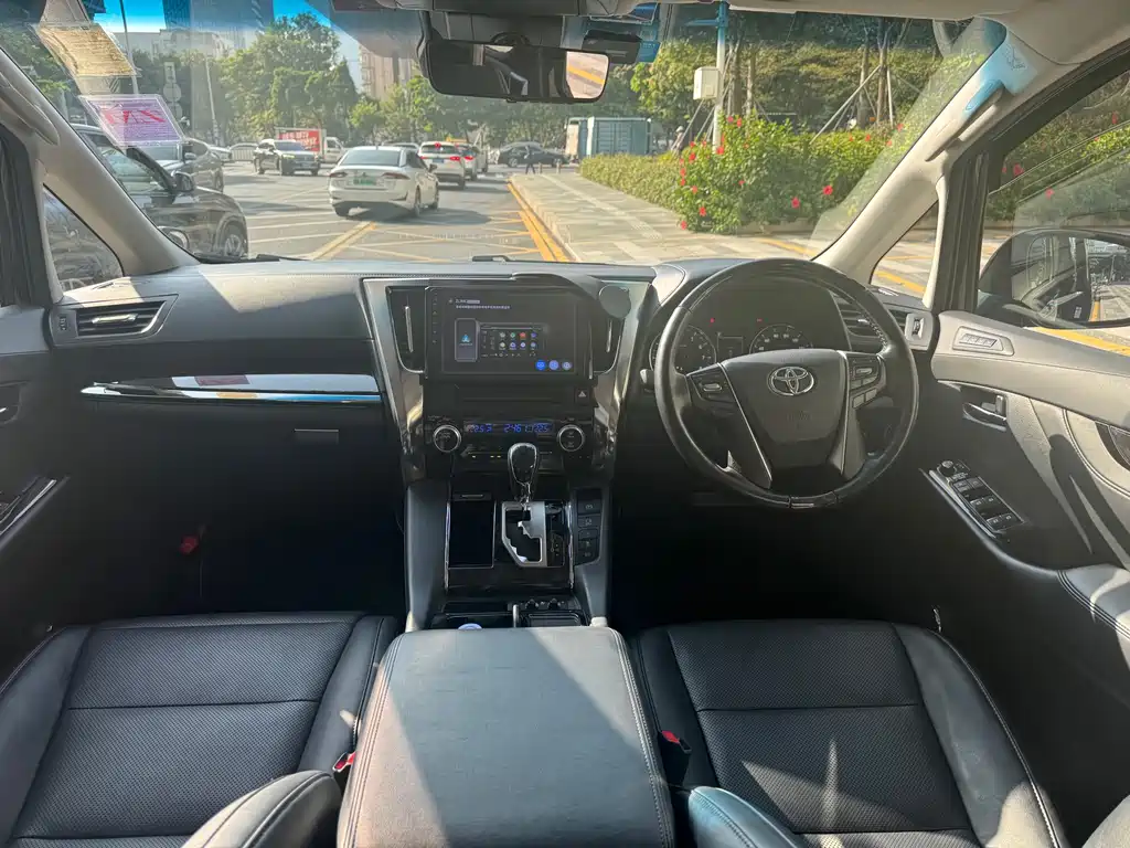Toyota Vellfire 2019 3.5L AT