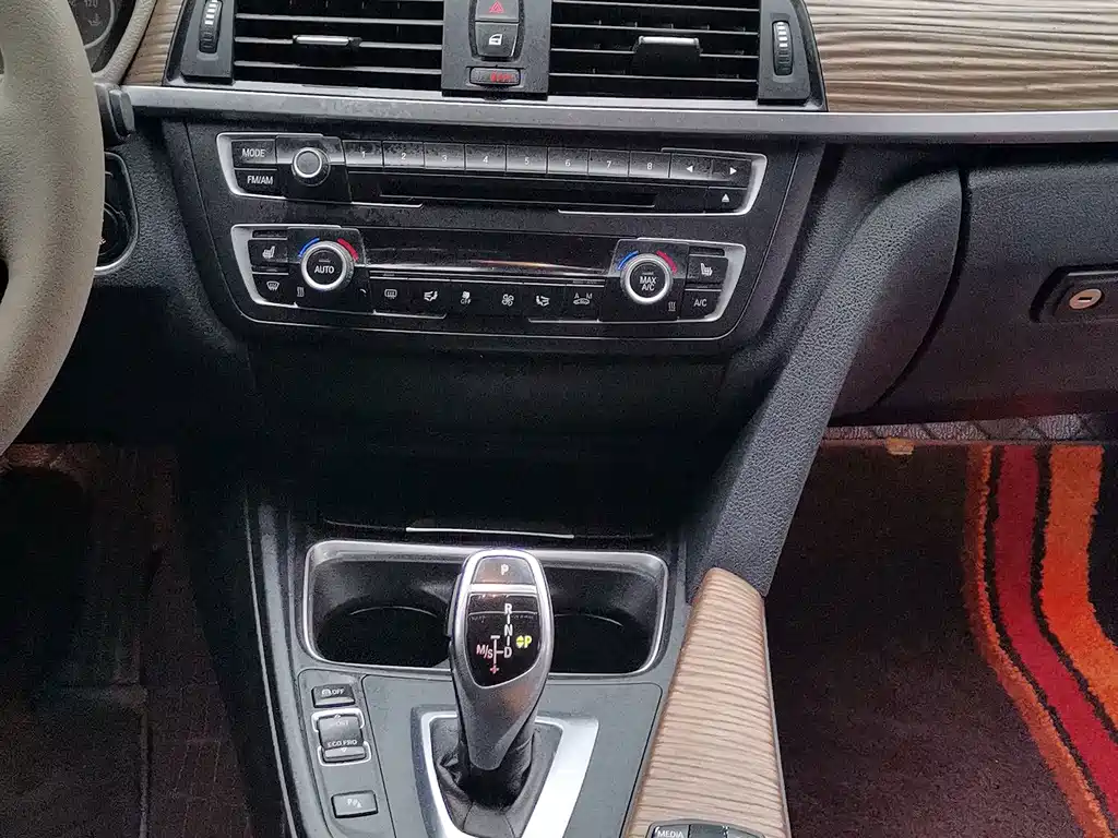 BMW 3 Series — миниатюра 9